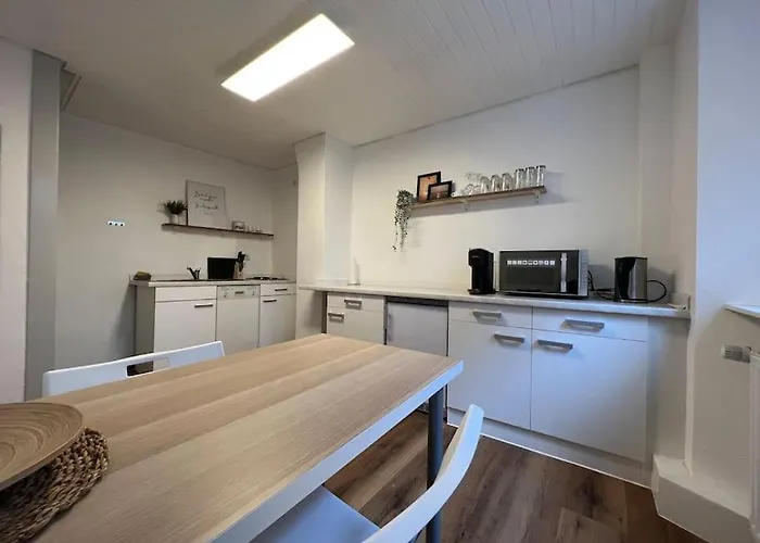 Gemuetliches Haus Mit 2 Zimmern 아파트 발렌다