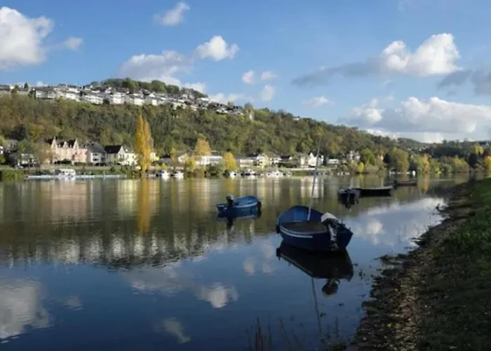 아파트 Gemuetliches Haus Mit 2 Zimmern 발렌다